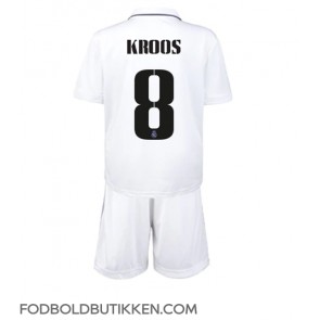 Real Madrid Toni Kroos #8 Hjemmebanetrøje Børn 2022-23 Kortærmet (+ Korte bukser)